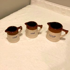 Ceramic measuring cups set, vintage!